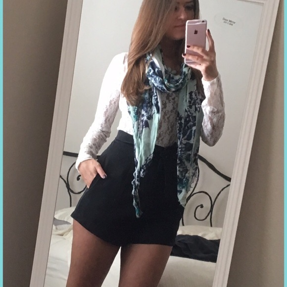 Meet your Posher, Casey - Picture 5 of 5